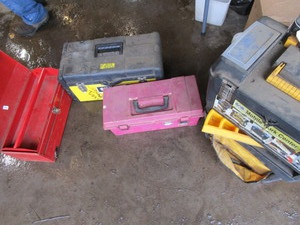 lot 135 image: Tool Boxes, Work Center