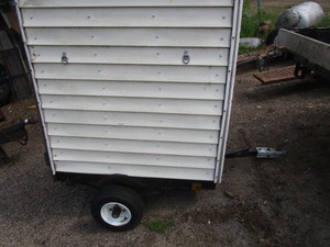 lot 3 image: Farm Trailer