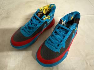 lot 94 image: Size 12c Nike Kyrie 8 Go SE - BlackTour Yellow
