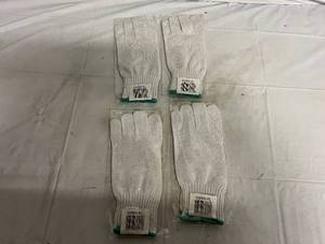 lot 149 image: Pack of 12 Cut Resistant White Gloves - Medium