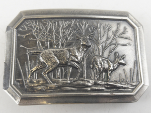 lot 43 image: The Great American Buckle Co. 1976 Buck & Doe Silver Tone Base Metal Belt Buckle. Limited Edition #520