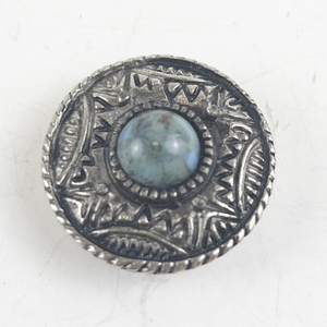 lot 48 image: NONY New York  Vintage Western Style Silver Tone Base Metal Botton Cover.