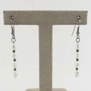 lot 147 image: Freshwater Pearls Silver Tone Base Metal French Wire Dangle Earrings .