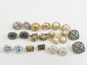 lot 168 image: Group of 10 Gold & Silver Tone Base Metal Clip-On Earrings .
