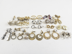 lot 169 image: Group of 19  Gold & Silver Tone Base Metal Clip-On Earrings .