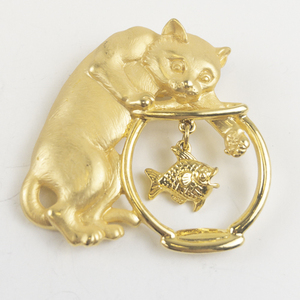lot 195 image: Cat With A Fish Bowl Gold Tone Base Metal Brooch .