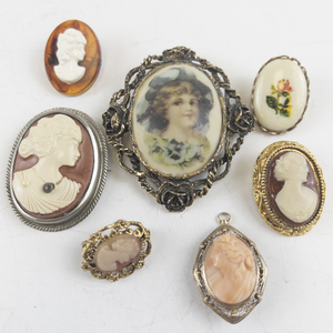 lot 221 image: Group of 7 Cameos Base Metal Brooch .