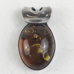 lot 224 image: Gdansk Polish  Huge Baltic Amber Sterling Silver pendant (no chain).