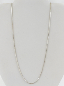 lot 273 image: Ultimate Trading Co. Classic 16 Box Link Sterling Silver Chain Necklace.