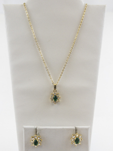 lot 290 image: Emerald Green Crystal & Rhinestone Gold Plated Pendant Necklace & Stud Earrings Set .