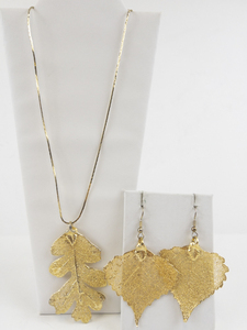 lot 292 image: Gold Plated Base Metal Maple Leaf Earrings & Oak Leaf Pendant Necklace.