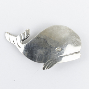 lot 178 image: Mexico Whale Sterling Silver Brooch .