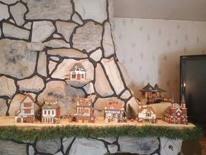 lot 6 image: (8) Dickens Village Series Christmas Village Buildings - All Have Boxes