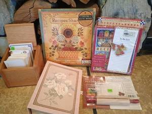 lot 9 image: Blank Recipe Cards & Albums