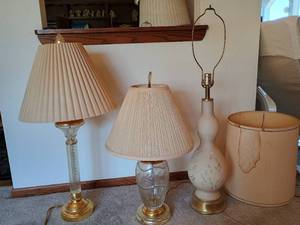lot 44 image: Three Lamps