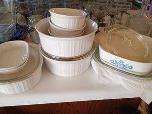 lot 47 image: Corning Ware