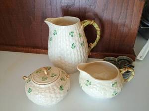 lot 68 image: Belleek China from Ireland & Ireland-made Clovers