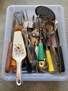 lot 82 image: Tray of Vintage Kitchen Utensils