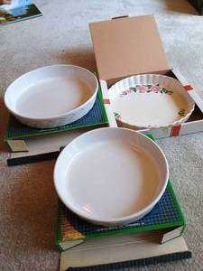 lot 83 image: Three Quiche Dishes wBoxes