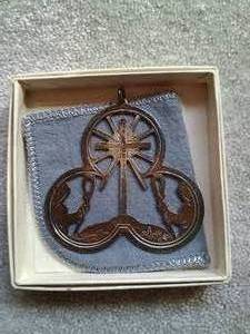 lot 88 image: Sterling Silver Lunt 1972 Shepherds Vigil Ornament