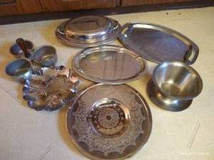 lot 97 image: Silver Plate Serving Dishes & Irvinware Platter