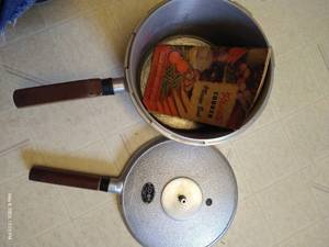 lot 129 image: Co-op Presto Pressure Cooker