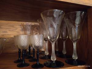 lot 176 image: Luminare, France, Optic Swirl Stemware