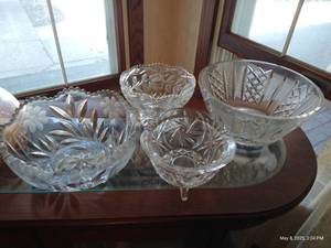 lot 177 image: Cut Glass & Crystal Bowls- No Chips