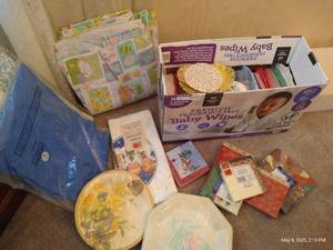 lot 181 image: Box of New Seasonal Paper Kitchen Products