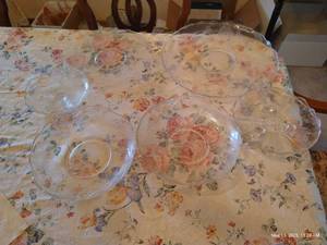 lot 204 image: Matching Etched Rose Glassware