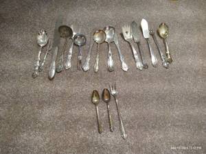 lot 233 image: Flatware Lot - Silverplate & Sterling