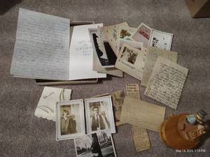 lot 238 image: Music Box & Vintage Ephemera