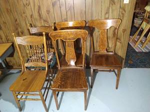 lot 281 image: (5) Vintage Sturdy Wooden Chairs