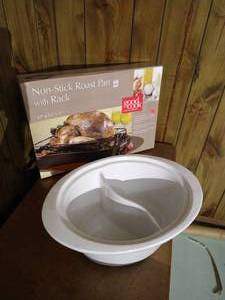 lot 283 image: Divided Crock Pot Insert & Roasting Pan