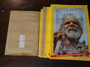 lot 292 image: Vintage National Geographics - Complete 1973