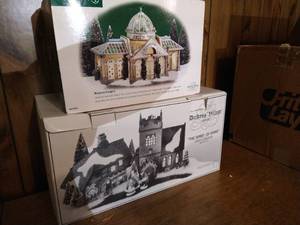 lot 296 image: Dept 56 Dickens Village - (2) Large Buildings
