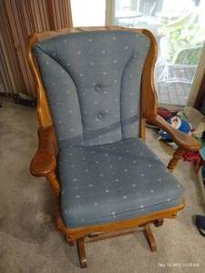 lot 331 image: Wood Glider Rocker - Great Shape