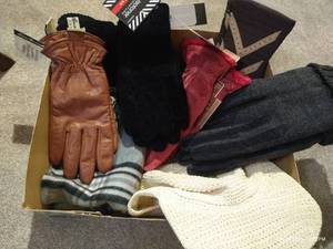 lot 350 image: Lot of New Outerwear Accessories