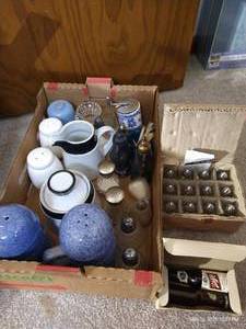lot 356 image: Salt & Pepper Shakers, Cream & Sugar Set, Etc