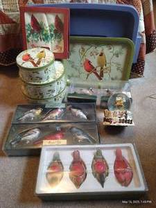 lot 391 image: Holiday Birds - Candle Holders, Tins & Ornaments