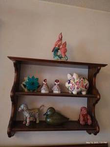 lot 396 image: Wooden Shelf & Decor Items