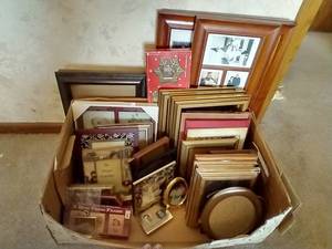 lot 417 image: Huge Lot of Picture Frames - New & Used