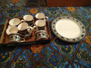 lot 443 image: Mikasa Arabella Dishes