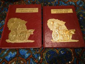 lot 460 image: Set of Two Grand Forks Heritage Books 1976 & 78