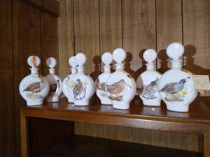 lot 475 image: 1969 Editions 1-8 Field Birds Decanters