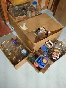 lot 536 image: Huge Lot of Vintage Jars, Canning Jars, Rims, Etc