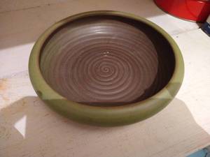 lot 549 image: UND Pottery Bowl