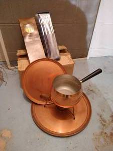lot 555 image: Copper Fondue Set wBase & Plates & Fondue Forks