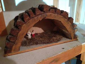 lot 566 image: Homemade Nativity in Log w Light