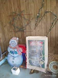 lot 620 image: Light up Christmas Yard Decor